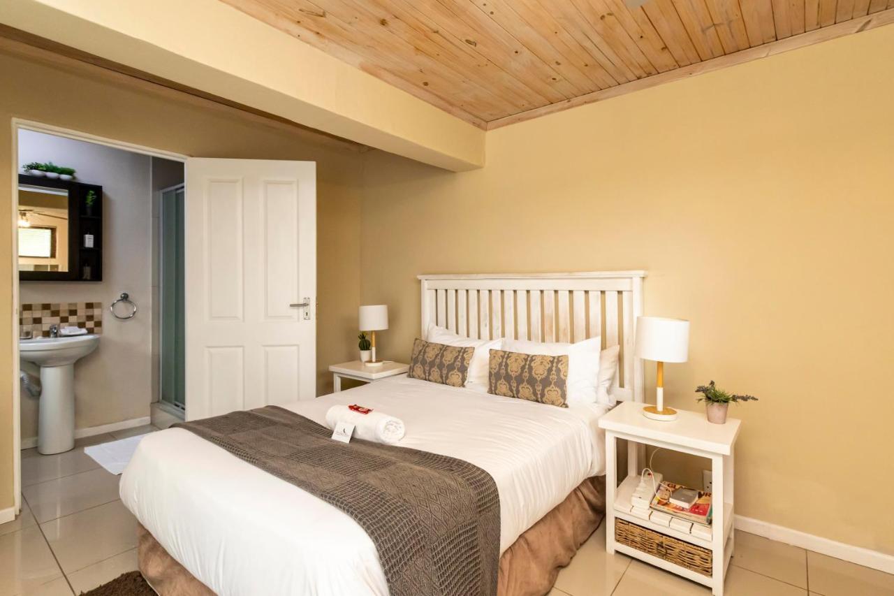 Fish Eagle Manor Bed & Breakfast East London Dış mekan fotoğraf